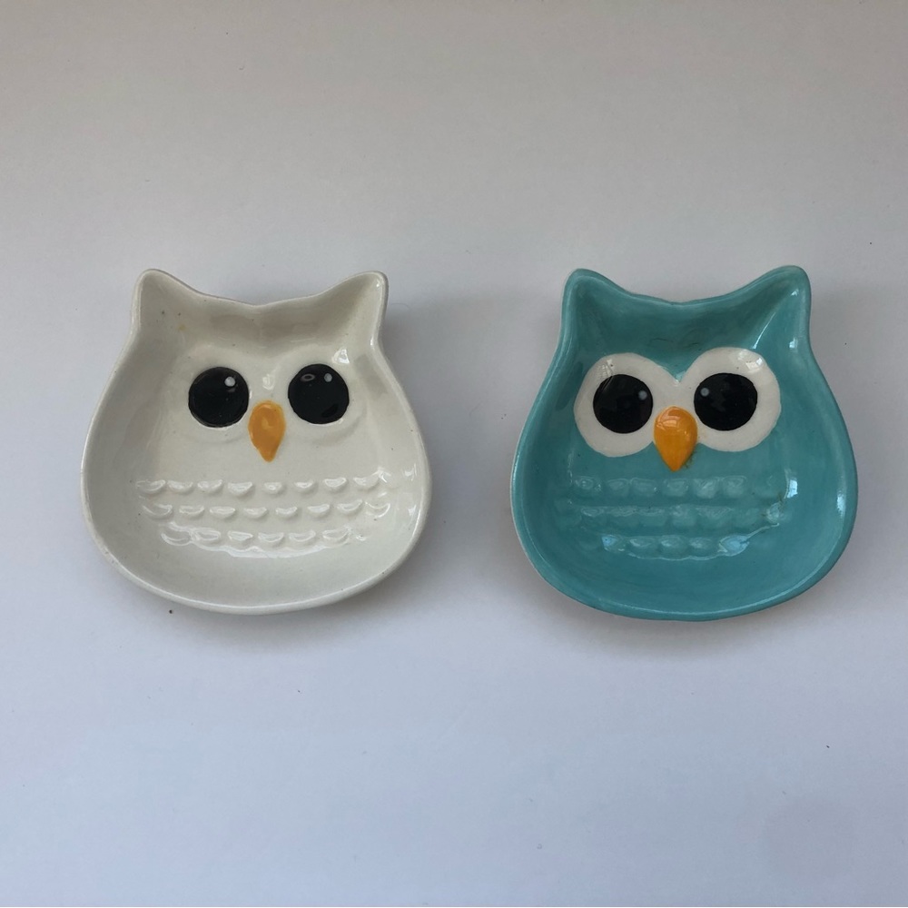 3/$20 - set of cute decorative owl dishes